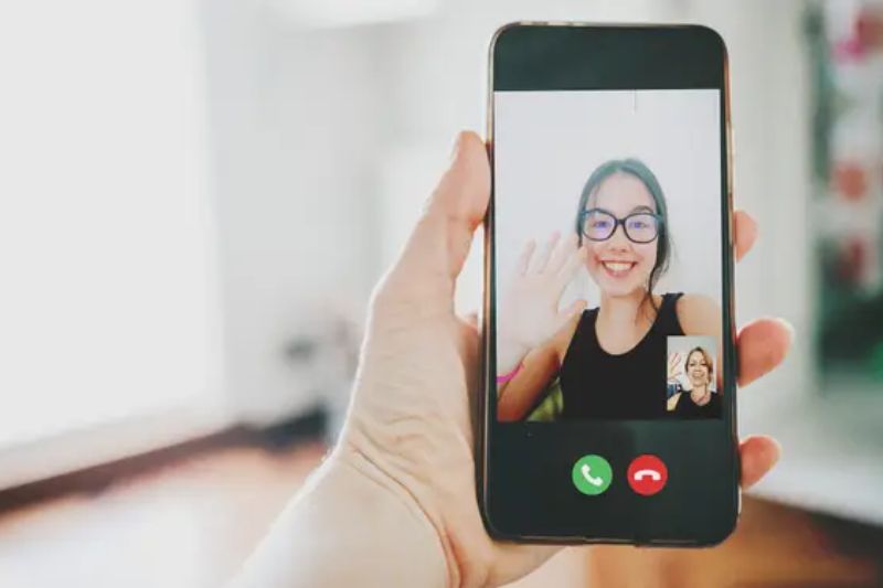How To Turn Off Camera In WhatsApp Video Call